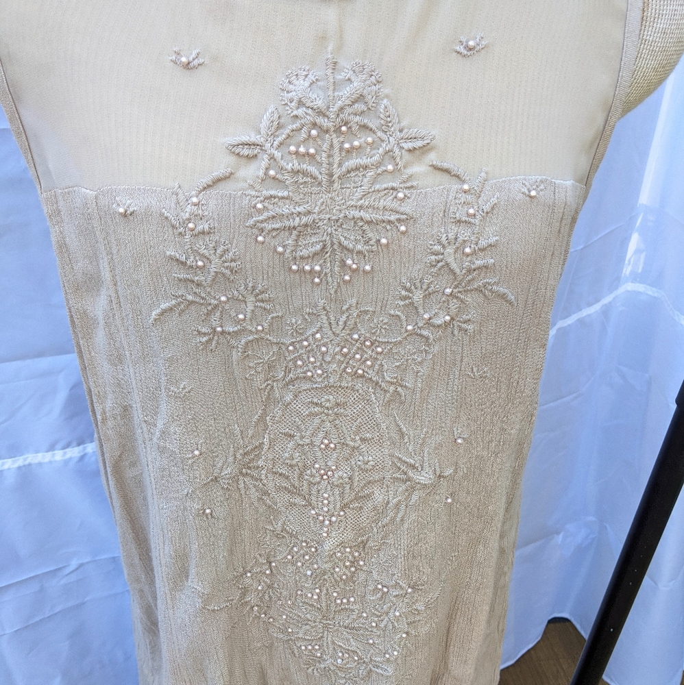 Elegant Embroidered Beaded Blouse - Picture 3 of 6